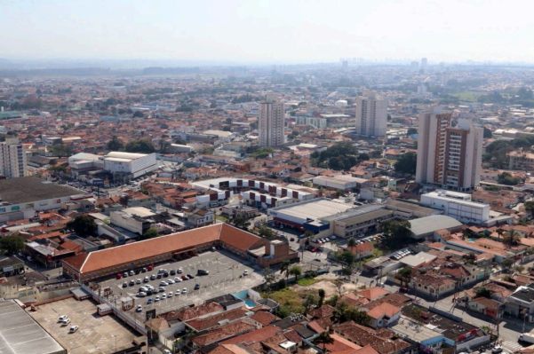 Notícia: Jacareí registra saldo positivo de emprego no 1º semestre de 2025